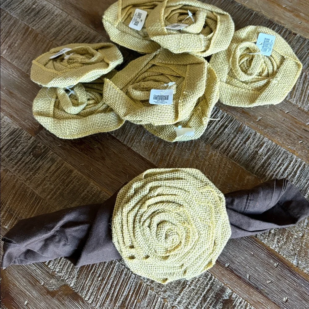 NWT Crate&Barrel Burlap Rosette Napkin Rings